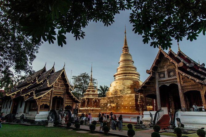 A Magical Evening in Chiang Mai: Private City Tour - Exploring Chiang Mai After Dark: What You Can Expect