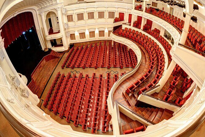 A O Show - Included: Tour guide, Car Pick Up And Drop Off - What makes this tour a good choice?
