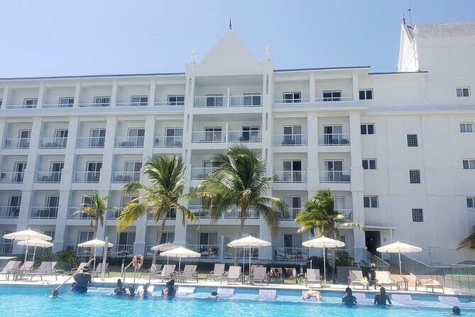 A "Private" Airport Transfer to any Resort in Ocho Rios - An In-Depth Look at the Transfer Experience