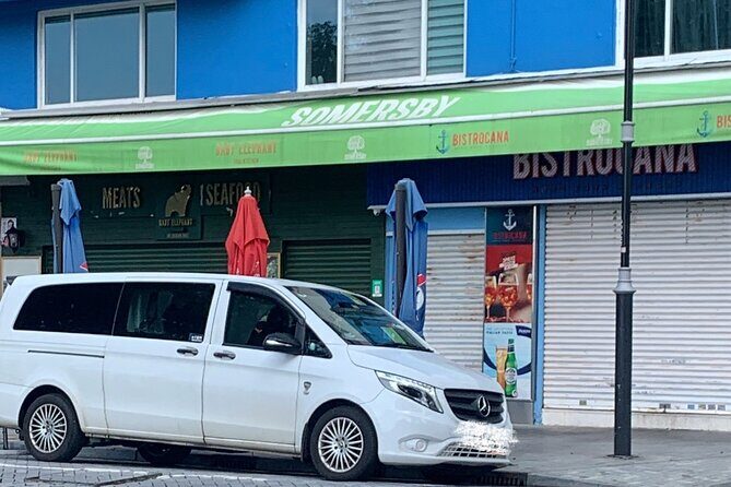 A Private City Tour of Hong Kong with Mercedes-Benz - FAQ