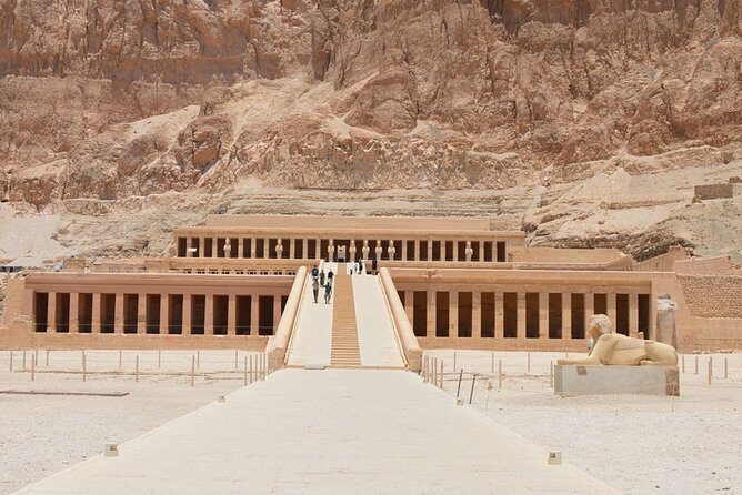 A Private full day to discover the west bank of Luxor - An in-depth look at the Luxor West Bank tour