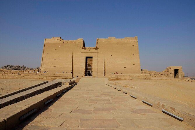 A private visit to the temples of the Philae, and Kalabsha with a French speaking guide - Authenticity and Comfort