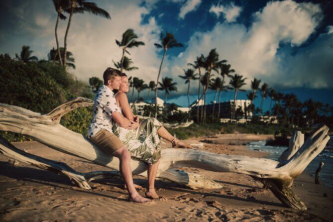 A Romantic Photoshoot for 2 in Maui - Key Points