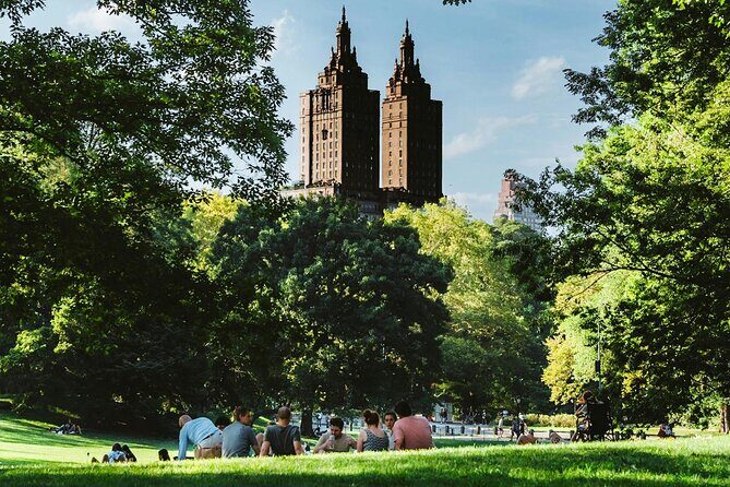 A Scenic Walking in Tour Central Park - An In-Depth Look at the Tour