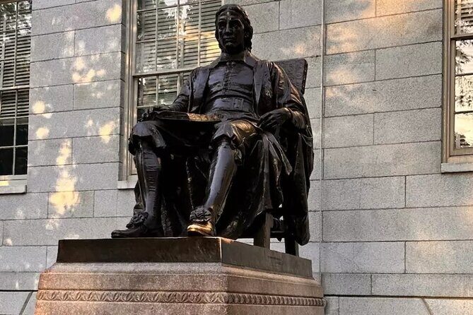 A Self-Guided Harvard University Walking Tour - A Detailed Look at the Tour Experience