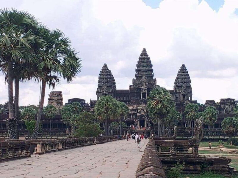 A Small Sharing Tour to Angkor Temples - Key Points