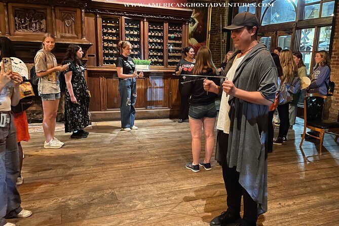 A Toast to the Ghost Haunted Pub Crawl in Downtown Orlando - The Practicalities