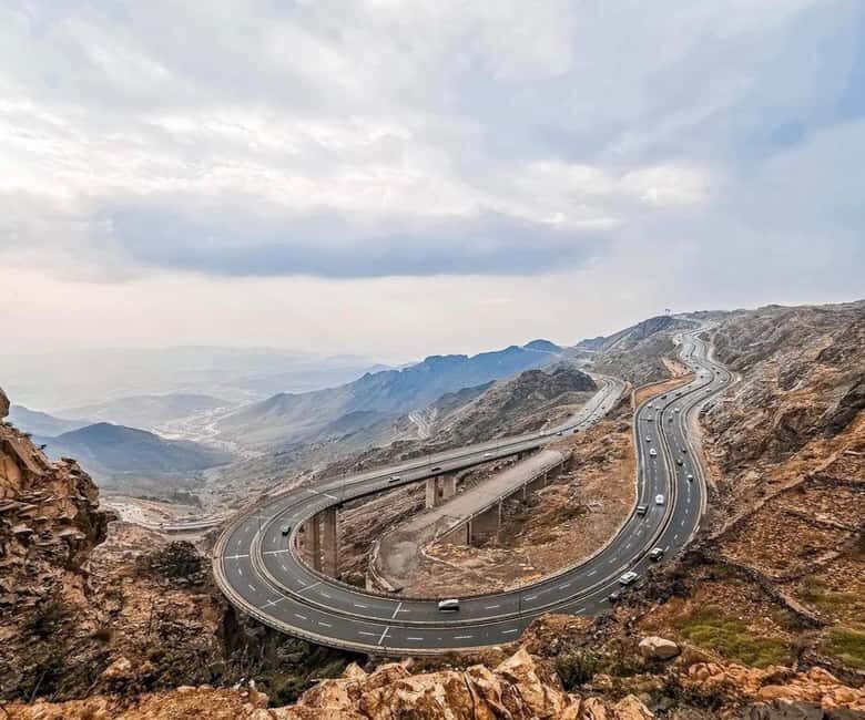 Abha City Tour & Rijal Almaa - A Detailed Look at the Experience