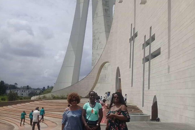 Abidjan Walking Tour (French and English) - What Makes This Tour Stand Out?