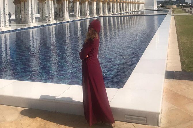 Abu Dhabi City Tour (Grand Mosque & Qasr Al Watan) - FAQs