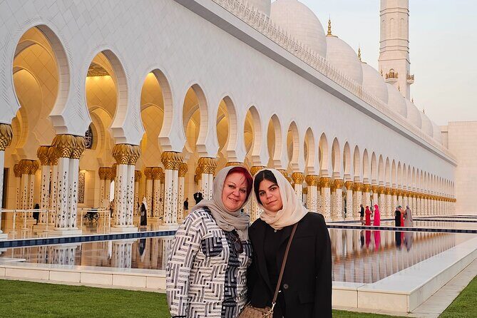Abu Dhabi City Tour :Qasr Al Watan, Emirates Palace, Mosque - The Sum Up