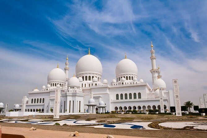 Abu Dhabi City Tour with Grand Mosque and Ferrari World from Dubai - What Makes This Tour Stand Out?