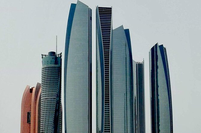 Abu Dhabi Day tour with Sheikh Zayed Grand mosque - FAQ