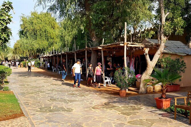 Abu Dhabi Full Day Tour: From Iconic Landmarks to Modern Marvels - An In-Depth Look at the Abu Dhabi Full Day Tour