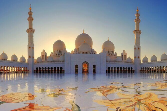 Abu Dhabi Grand Mosque, Etihad Towers & Royal Palace Visit from Dubai - An In-Depth Look at the Abu Dhabi Day Trip