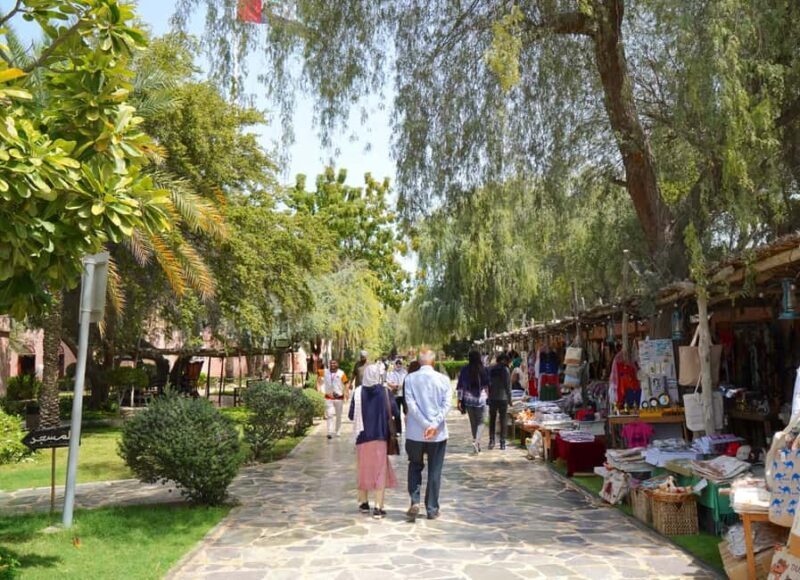 Abu Dhabi: Inside Heritage Village Walking Tour - What Makes This Tour Valuable?