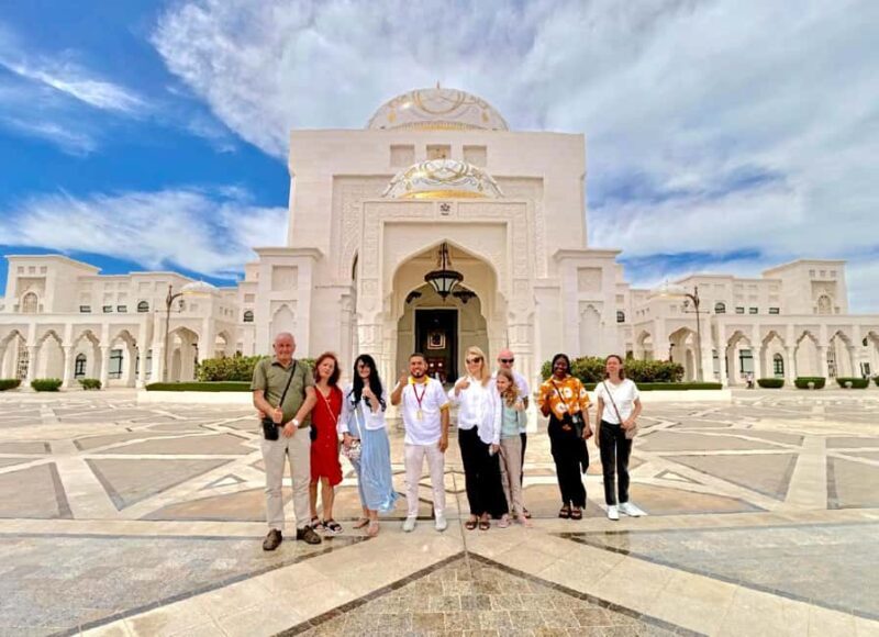 Abu Dhabi: Inside Qasr Al Watan Walking Tour - Exploring the Palace: A Practical Guide