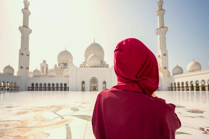 Abu Dhabi Premium Full-Day Sightseeing Day Trip from Dubai - Exploring the Abu Dhabi Premium Full-Day Sightseeing Tour from Dubai