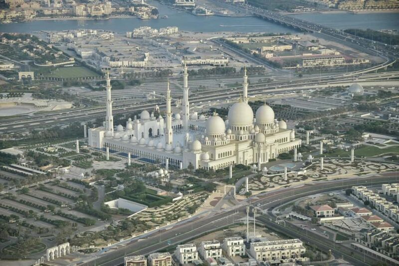 Abu Dhabi: Shared Helicopter Tour - Practical Details and Tips for Travelers