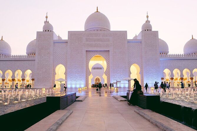 Abu Dhabi Sheikh Zayed Grand Mosque Tour - An In-Depth Look at the Tour Experience