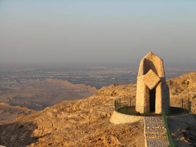 Abu Dhabi to Al Ain : From Royal Grounds to Mountain Peaks - An In-Depth Review of the Tour Experience