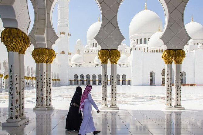 Abu Dhabi Tour Full-Day from Dubai small group with Grand Mosque - Tasting Local Flavors at the Dates Market