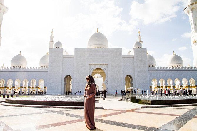 Abu Dhabi Tour with Louvre Museum Tickets - Glimpses of Abu Dhabi’s Opulence