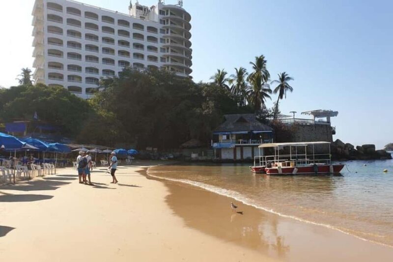 -Acapulco: Beach Break Experience with Snorkeling and Lunch - Key Points