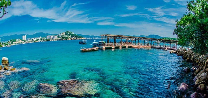 Acapulco: Crystal Bottom Boat Tour to La Roqueta Island - What to Expect from the Crystal Bottom Boat Tour
