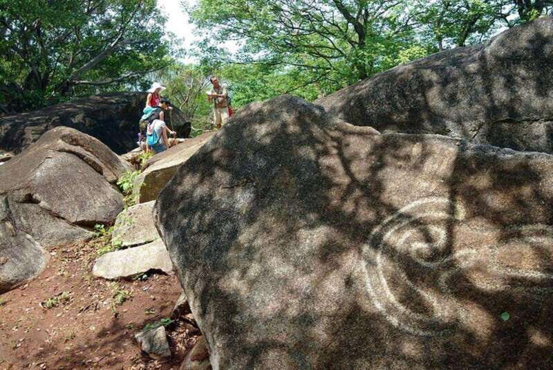 -Acapulco: Palma Sola Petroglyphs Experience Market + Lunch - Details That Matter