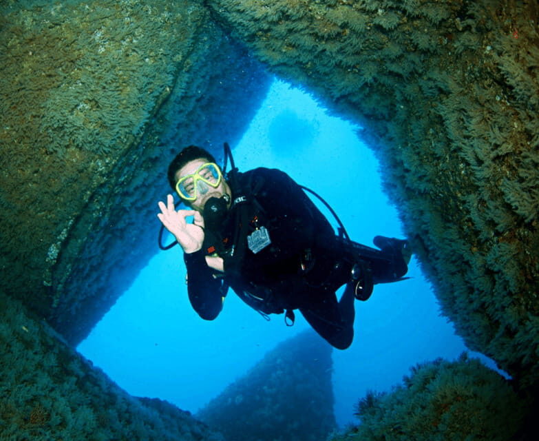 Acapulco: Scuba Diving in Roqueta Island - An In-Depth Look at the Experience