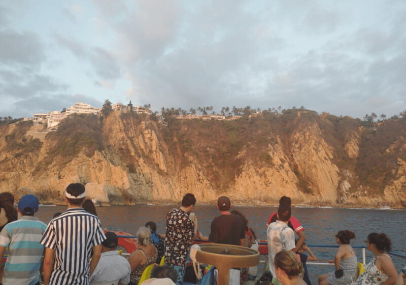 Acapulco: Sunset Party Boat Tour with Open Bar - The Experience in Detail: What to Expect