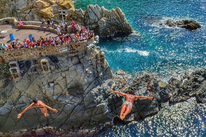 Acapulco Unveiled: Culinary Secrets, Cliff Divers & Market Magic - Exploring Acapulco’s Markets and Food Scene
