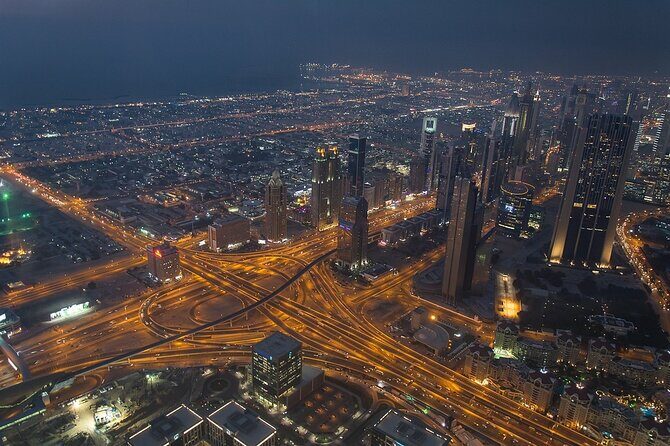 Access At The Top of Burj Khalifa at 124 and 125 Level - Authentic Perspectives from Visitors