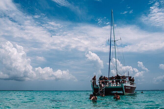 Acquarius Stingray City and Snorkel Tours - Key Points