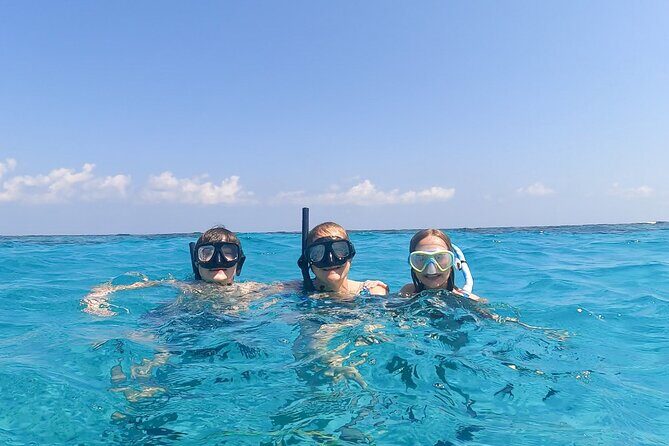 Acquarius Stingray City and Snorkel Tours - FAQs