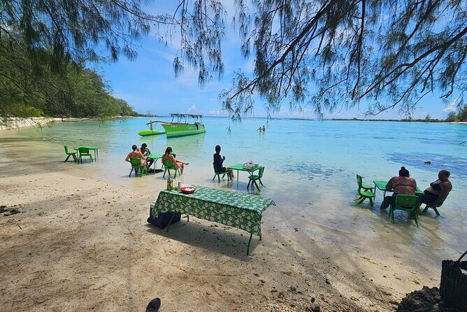 Activity/Excursion Lagoon Tour to Moorea by Canoe 6 hours - An In-Depth Look at the Lagoon Canoe Tour