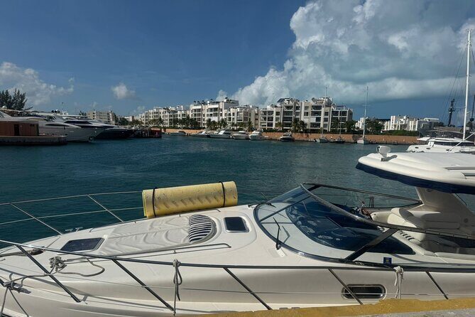 Addictive Private Yacht in Cancun 6 hours - What Makes This Tour Stand Out?