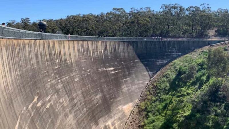 Adelaide Highlights: Wine, Whispering Wall & Pink Lake Tour - FAQs