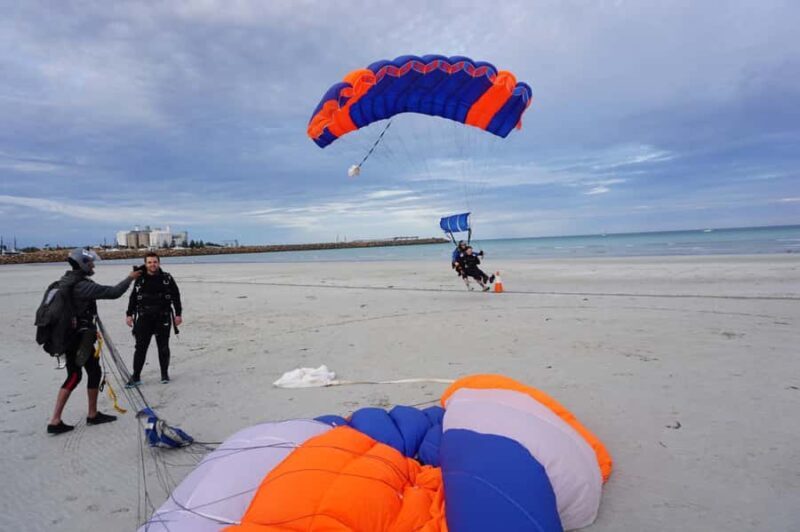 Adelaide: Tandem Skydive over Wallaroo Beach, Beach Landing - What Reviewers Say