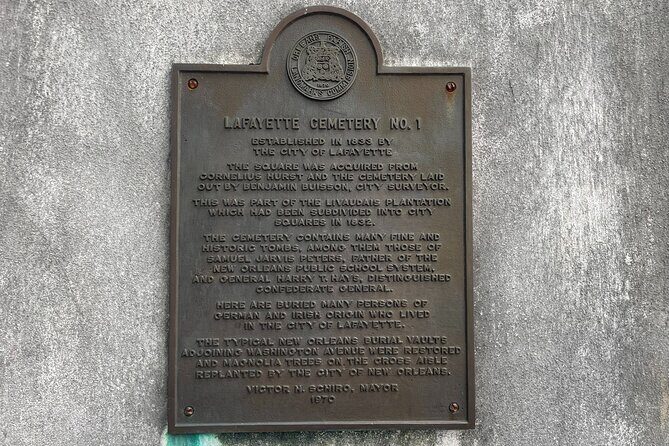 Adults-Only Garden District Cemetery Anne Rice True Crime Tour - An In-Depth Look at the Tour