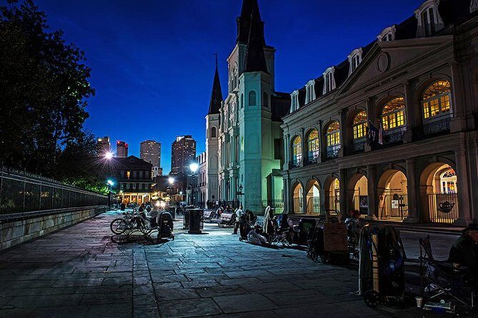 Adults Only Haunted Pub Crawl in New Orleans - An In-Depth Look at the Haunted Pub Crawl Experience