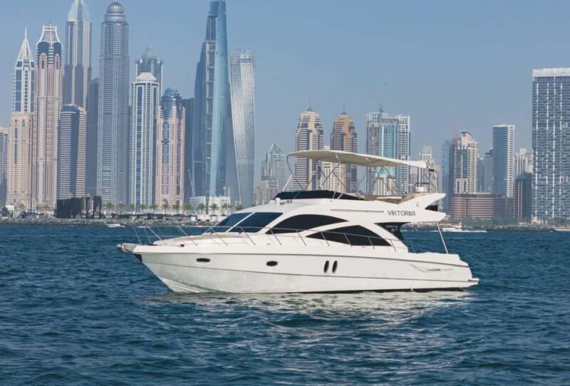 Affordable Yacht Rental Viktoriia from Dubai Marina - Practical Tips for Booking and Enjoying