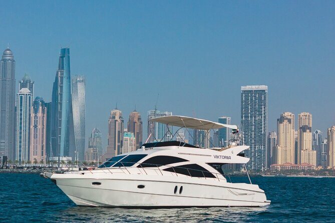 Affordable Yacht Rental Viktoriia from Dubai Marina - Key Points