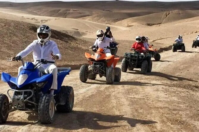 Agafay Desert pool day pass ( Pool + Lunch + pick-up) - The Sum Up