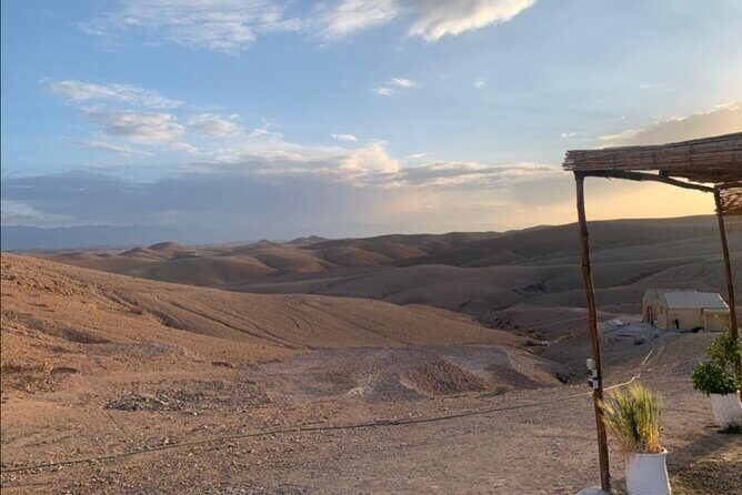 Agafay Desert, Sunset, Camel Ride And Diner - Key Points