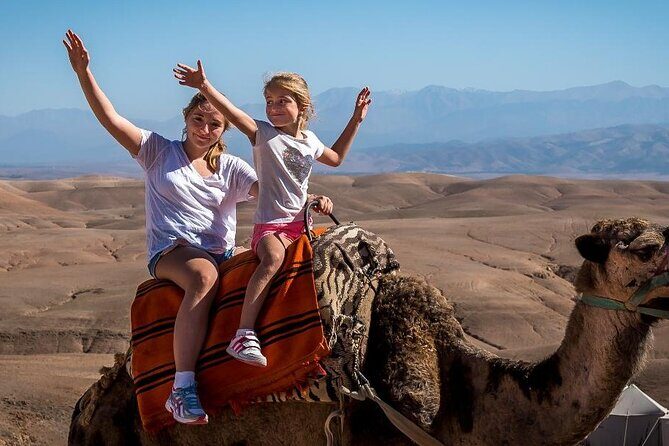 Agafay : Luxury Dinner in the Desert with Camels - A Closer Look at the Experience