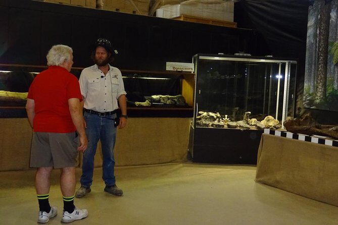 Age of Dinosaurs Museum Half Day Guided Transfer from Winton - Who Would Benefit Most?