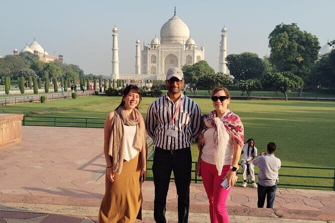 Agra: Fast-Track Taj Mahal Entry Ticket + Optional Guided Tour - An In-Depth Look at the Tour