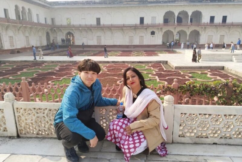 Agra Fort Express visits with english speaking guide - Key Points